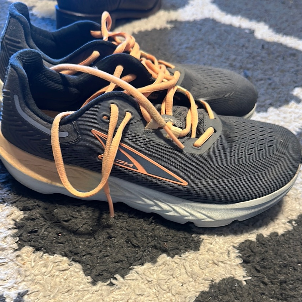 Altra Athletic Shoes Gray and Orange Performance Design